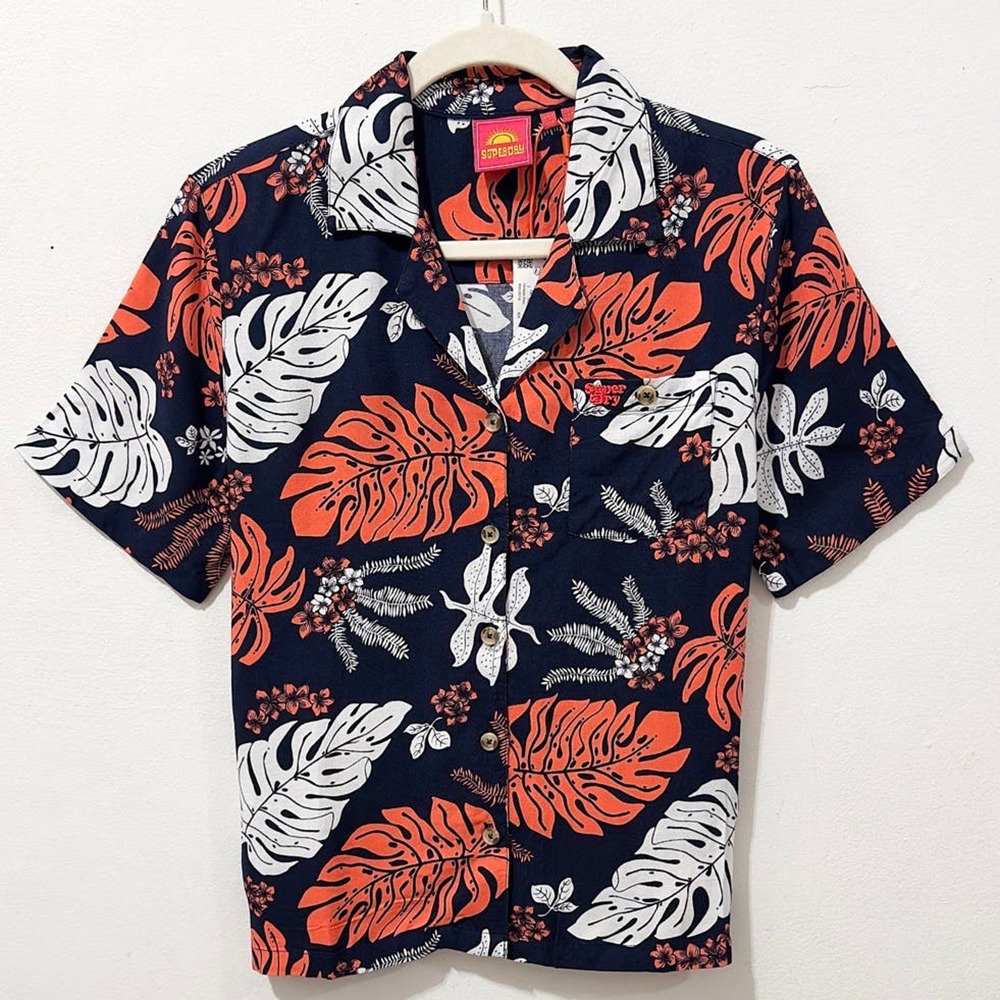 NWT: Superdry - Women's Short Sleeve, Button Up, Beach Resort Shirt (US 6)
